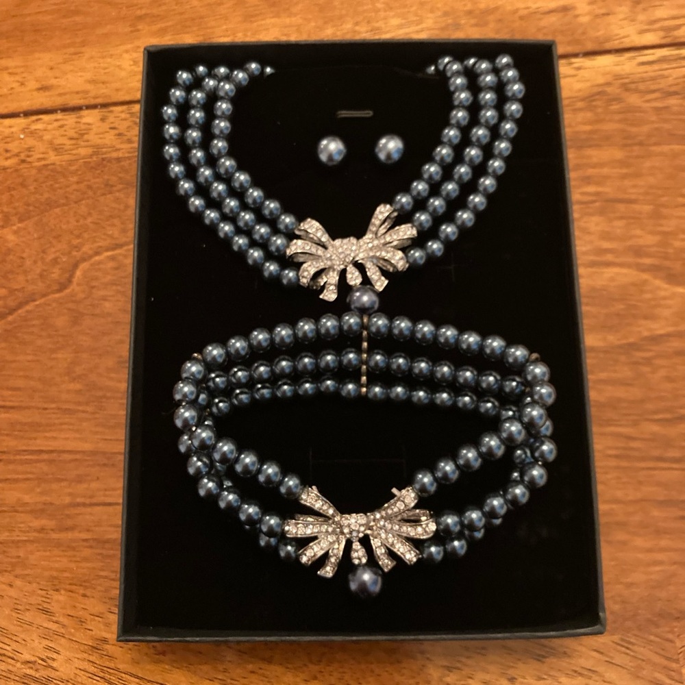 Necklace Bracelet And Earring Set